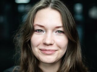 webcamstripper MargertSpinoza