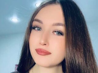 show live MargotAniston