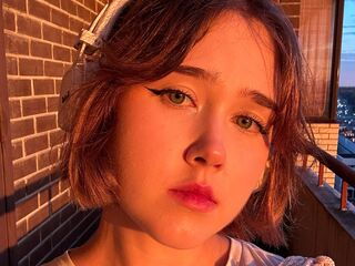 sexy camgirl MarilynSwinerton