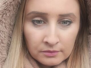 beautiful girlcam MaryEma