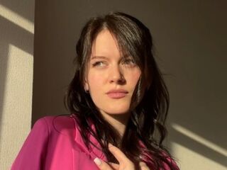 nude camgirl pic MaudGuerrido