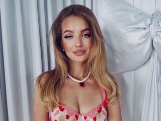 cam slut chat room MayaGal