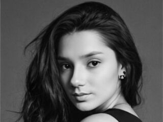 camwhore shaved pussy MaybelleMenjes