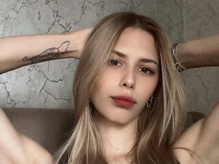livecam photo MayeRidenour