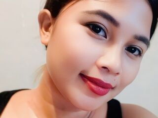 free nude cam MeaBella