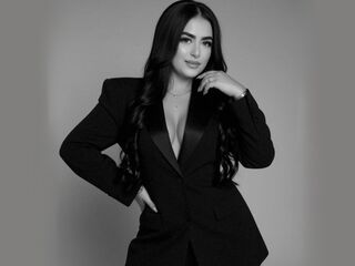 cam girl masturbating with dildo MeghanGomes