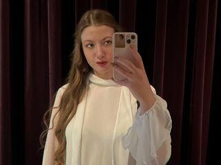 webcamgirl videochat MeridethYaffe