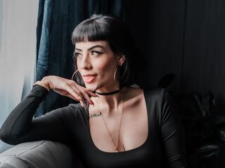 camgirl fingering shaved pussy MilaRomannof