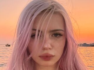 nude webcam NelidaTidd