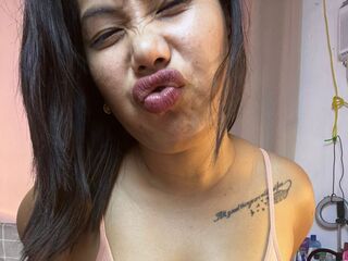 nude webcamgirl NikkySoliman