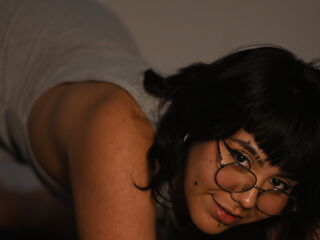 free video chat room NoemieBlanche
