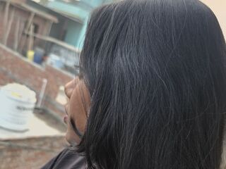 hot girl cam photo PriyaSengar