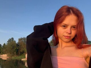 nude camgirl pic RebaDoty