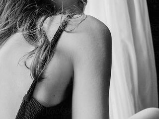 webcamstripper RemaRoy