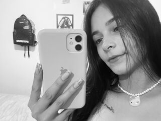 camgirl masturbating with sex toy RosariaJane