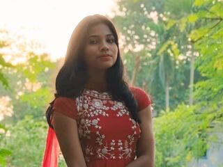 naked webcam girl masturbating Royles