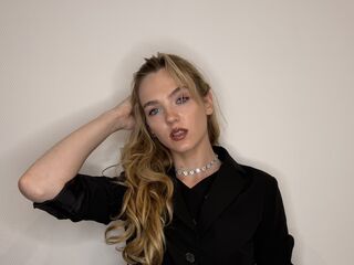 camgirl chatroom RubyMoore