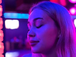 naked girl with webcam masturbating SabineSoffel