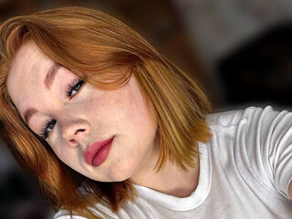 cam girl fingering SallyJohnson