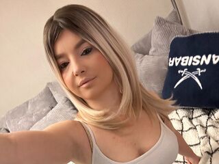 chat room webcam SarahAnnHome