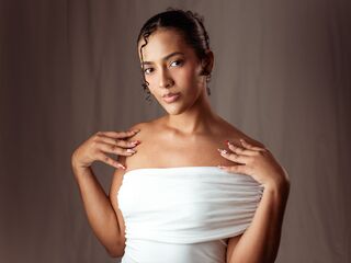 girl topless SarahCoolio
