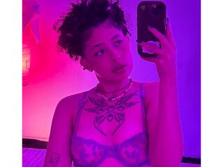 naked webcam girl picture SayLuna