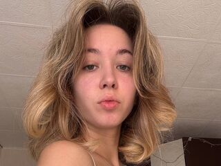 nude webcamgirl picture SilvaShintaku