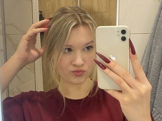 camslut spreading pussy SkyeDavi