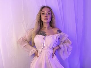 camgirl fingering bald pussy StellaRai