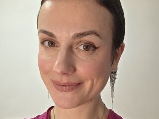 strip tease show SylviaNyvelle