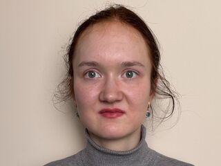 camgirl playing with dildo TamieDallis