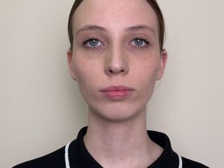 chat room TenishaSherfey