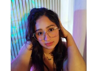 topless girl ThaisRose