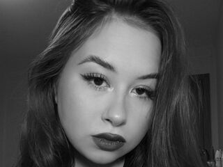 camgirl fingering shaved pussy TiffaneySpikes