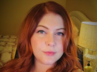 hot cam girl masturbating with vibrator WednesdayMonroe