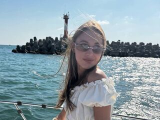 naughty camwhore YaekoBrowers