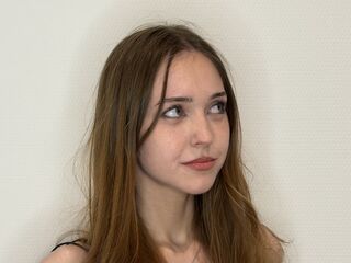 cam girl playing with sextoy YokoMagliacane
