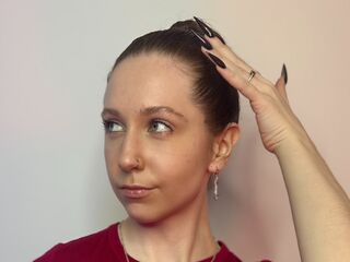 camgirl fingering shaved pussy ZoilaFerentz